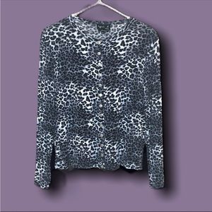 Agnes b classic snap leopard cardigan sz 3 (M)